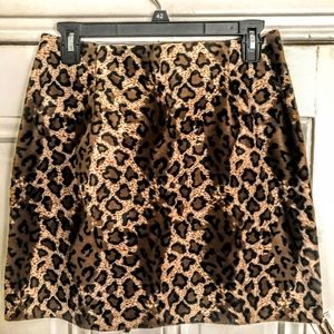 Skirt, leopard print, faux velvet, mini skirt.